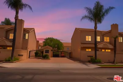 5200 White Oak Ave #4, Encino, CA 91316 - Photo 1