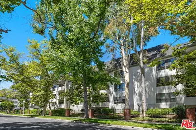 651 Wilcox Ave #2G, Los Angeles, CA 90004 - Photo 1