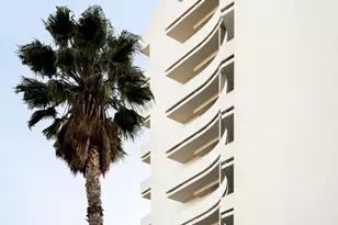 7250 Franklin Ave, Los Angeles, CA 90046 - Photo 1