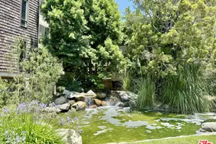 950 N Kings Rd, West Hollywood, CA 90069 - Photo 1