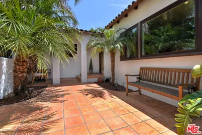 10344 Woodbridge St, Toluca Lake, CA 91602 - Photo 1