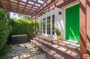 818 N Sweetzer Ave #818 1/2, West Hollywood, CA 90069 - Photo 1