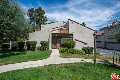 5800 Owensmouth Ave #25, Woodland Hills, CA 91367 - Photo 1