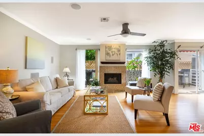 1240 24th St #3, Santa Monica, CA 90404 - Photo 1