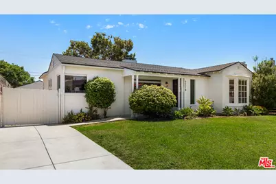 4210 W 62nd St, Los Angeles, CA 90043 - Photo 1