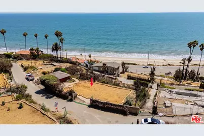 17740 Castellammare Dr, Pacific Palisades, CA 90272 - Photo 1