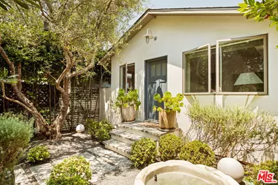 749 Navy St, Santa Monica, CA 90405 - Photo 1