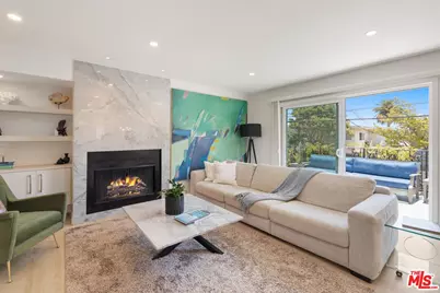 737 Pier Ave #1, Santa Monica, CA 90405 - Photo 1