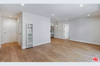 2232 W 24th St #209, Los Angeles, CA 90018 - Photo 1