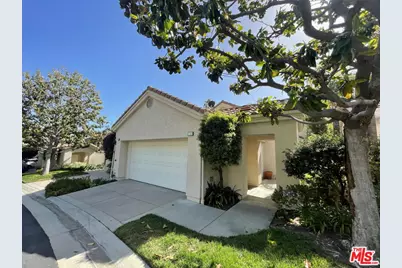 732 Palisades Dr, Pacific Palisades, CA 90272 - Photo 1