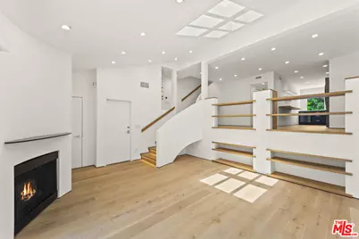 13336 Maxella Ave #4, Marina del Rey, CA 90292 - Photo 1