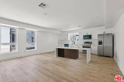 2113 Holly Dr, Los Angeles, CA 90068 - Photo 1