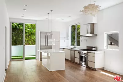 616 N Croft Ave #6, West Hollywood, CA 90048 - Photo 1