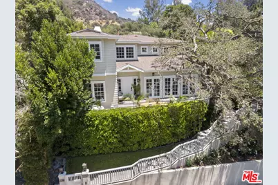 2210 Beverly Glen Pl, Los Angeles, CA 90077 - Photo 1