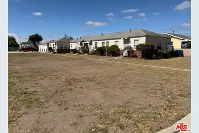 1300 W 218th St, Torrance, CA 90501 - Photo 1