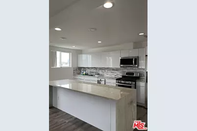 2121 S Burnside Ave #2121, Los Angeles, CA 90016 - Photo 1