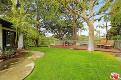 8049 Briar Summit Dr, Los Angeles, CA 90046 - Photo 1