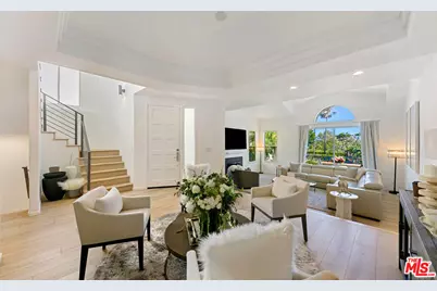 6481 Zuma View Pl #109, Malibu, CA 90265 - Photo 1