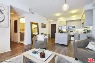 1168 S Barrington Ave, Los Angeles, CA 90049 - Photo 1