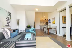 1168 S Barrington Ave, Los Angeles, CA 90049 - Photo 1