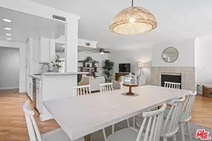 725 S Barrington Ave, Los Angeles, CA 90049 - Photo 1