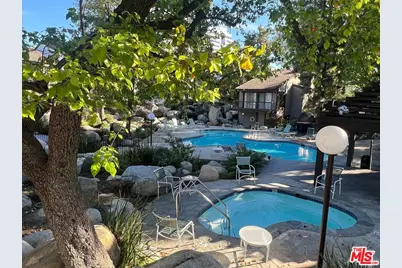 6255 Canoga Ave #15, Woodland Hills, CA 91367 - Photo 1