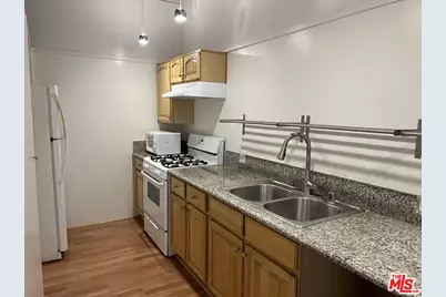 11021 Missouri Ave #11031-2, Los Angeles, CA 90025 - Photo 1