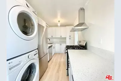 5744 La Mirada Ave, Los Angeles, CA 90038 - Photo 1