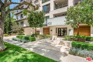 432 N Oakhurst Dr, Beverly Hills, CA 90210 - Photo 1