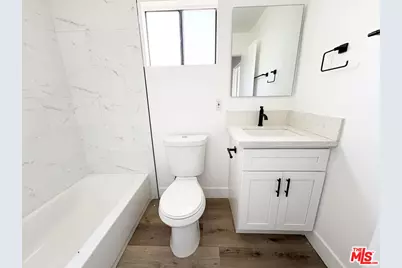 5440 Carlton Way #202, Los Angeles, CA 90027 - Photo 1