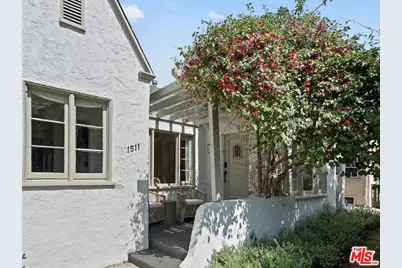 1511 Carmona Ave, Los Angeles, CA 90019 - Photo 1