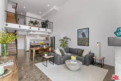 333 S Wilton Pl #3, Los Angeles, CA 90020 - Photo 1