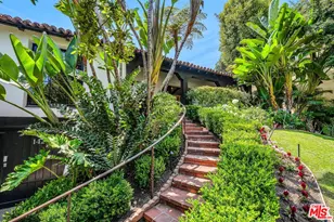 1423 Warnall Ave, Los Angeles, CA 90024 - Photo 1