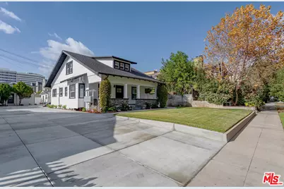 247 S Catalina Ave, Pasadena, CA 91106 - Photo 1