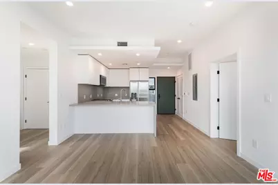 829 Larrabee St #Ph 402, West Hollywood, CA 90069 - Photo 1