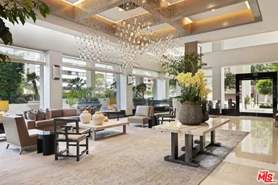 10560 Wilshire Blvd #406, Los Angeles, CA 90024 - Photo 1