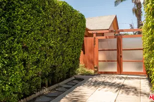 8921 Rosewood Ave, West Hollywood, CA 90048 - Photo 1