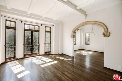 1302 Sweetzer Ave #205, West Hollywood, CA 90046 - Photo 1