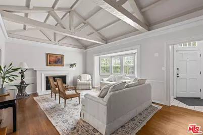 252 S Maple, Beverly Hills, CA 90212 - Photo 1