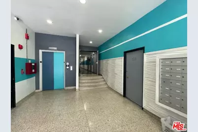 7045 Hawthorn Ave #404, Los Angeles, CA 90028 - Photo 1