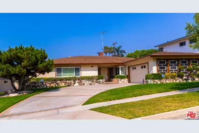 5211 Reynier Ave, Los Angeles, CA 90056 - Photo 1