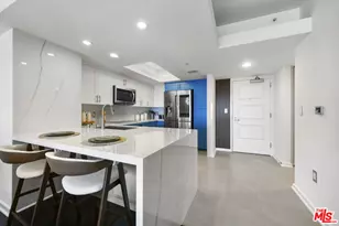 13700 Marina Pointe Dr, Marina del Rey, CA 90292 - Photo 1