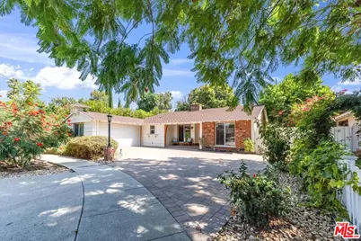 13024 Weddington St, Sherman Oaks, CA 91401 - Photo 1