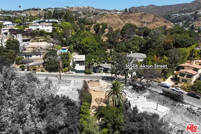 16506 Akron St, Pacific Palisades, CA 90272 - Photo 1