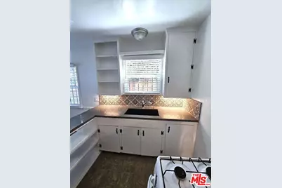 10556 Santa Monica Blvd, Los Angeles, CA 90025 - Photo 1