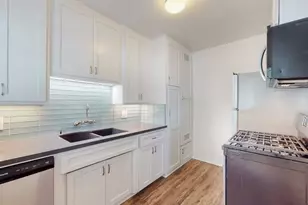 11284 Montana Ave, Los Angeles, CA 90049 - Photo 1