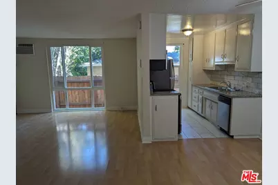 633 N Sweetzer Ave #3, West Hollywood, CA 90048 - Photo 1