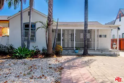 328 S Sycamore Ave, Los Angeles, CA 90036 - Photo 1