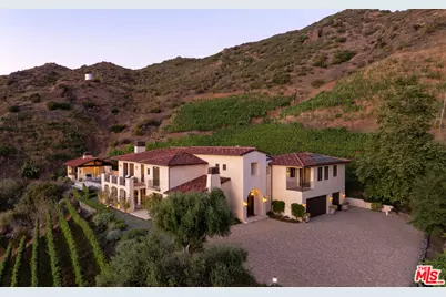 33330 Hassted Dr, Malibu, CA 90265 - Photo 1