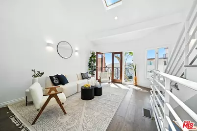 2454 4th St #4, Santa Monica, CA 90405 - Photo 1